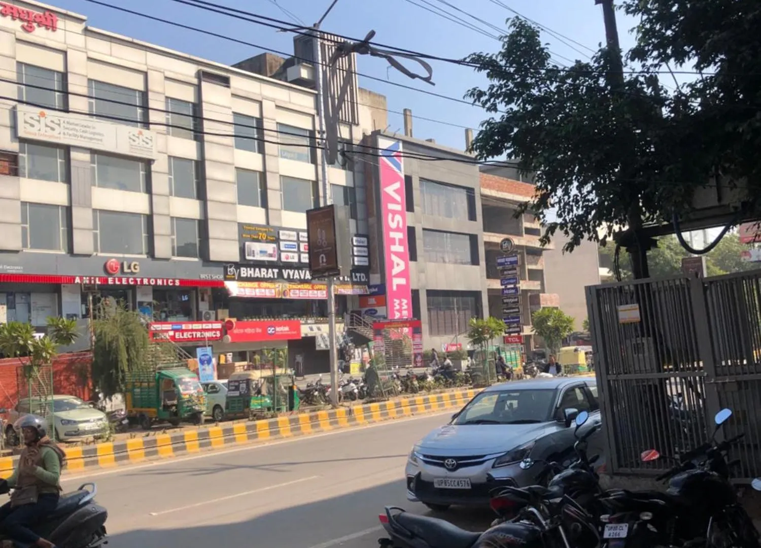 Hotel Kn Plaza Agra   Agra (Uttar Pradesh)